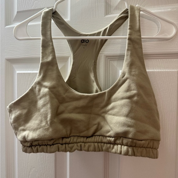 ALO Yoga Tops - Alo yoga sports bra
